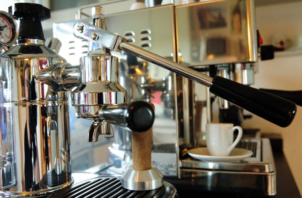Should You Buy A Manual Espresso Machine? 3 Manual espresso machine