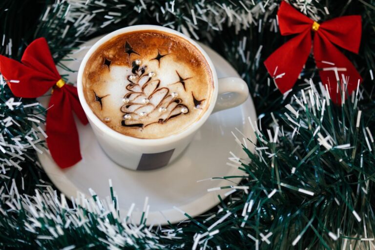 5 Must-Try Christmas Coffee Drinks For A Cozy Holiday Season